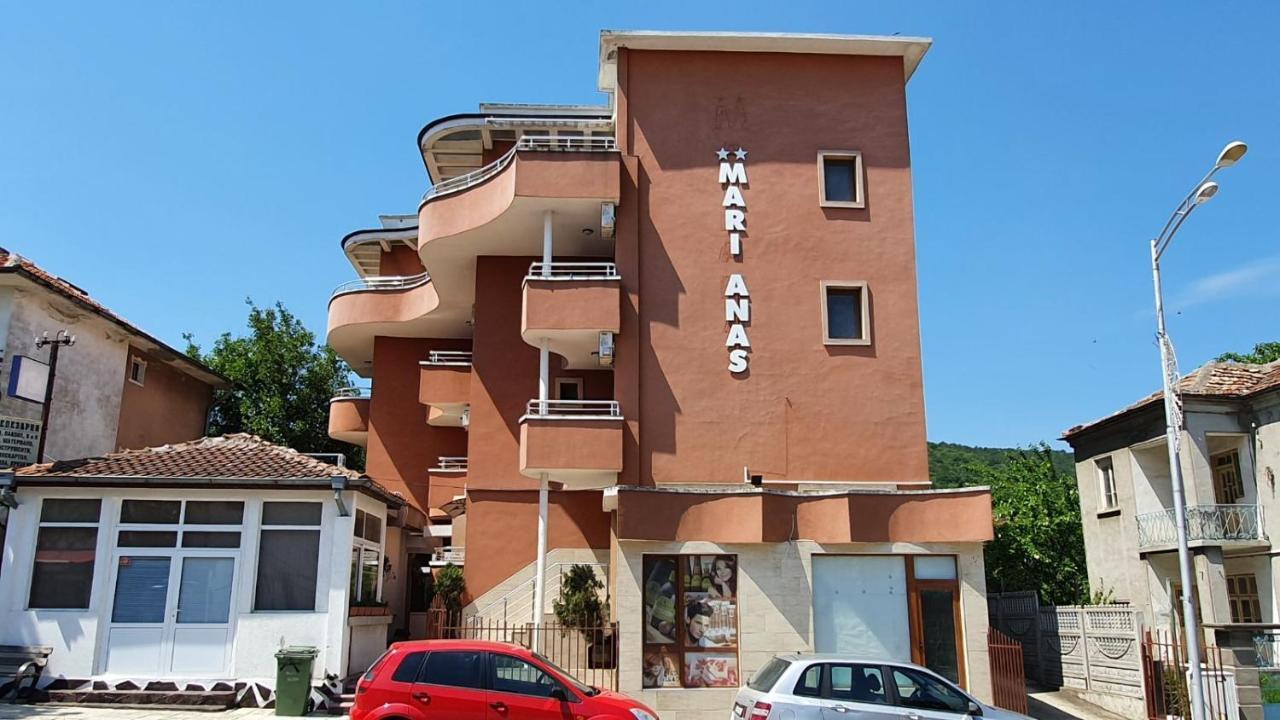 Marianas Guesthouse Obzor Exteriör bild