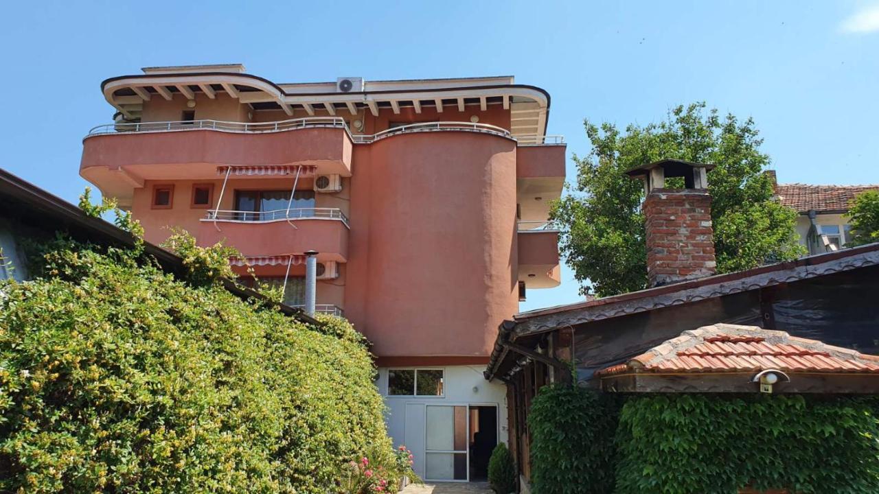Marianas Guesthouse Obzor Exteriör bild