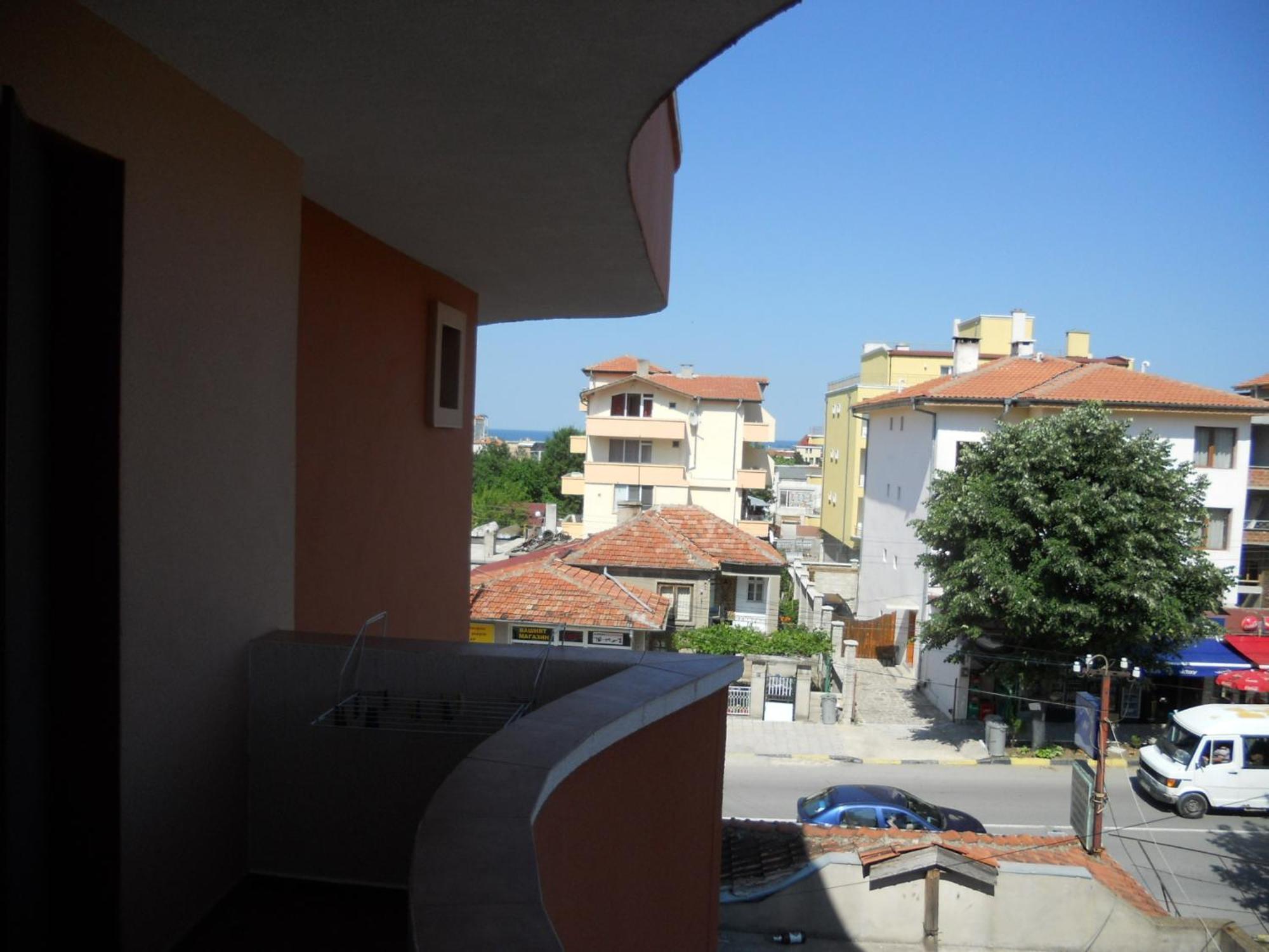 Marianas Guesthouse Obzor Exteriör bild