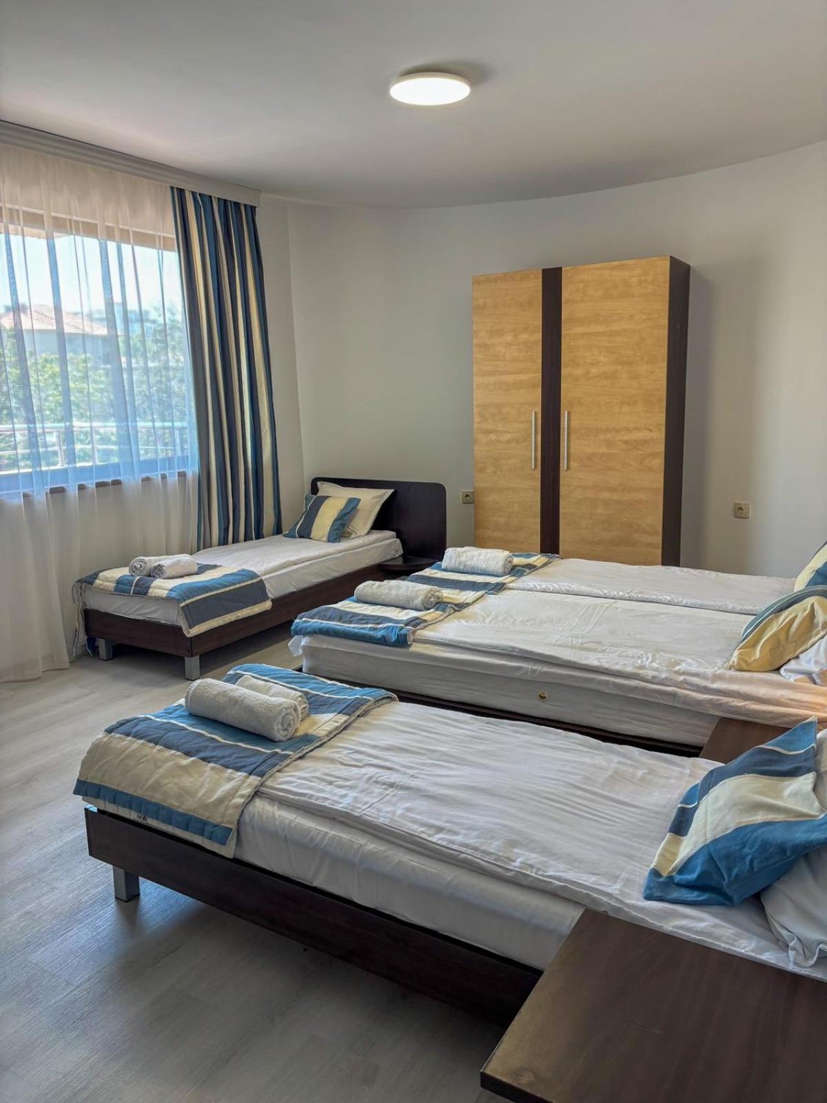 Marianas Guesthouse Obzor Exteriör bild