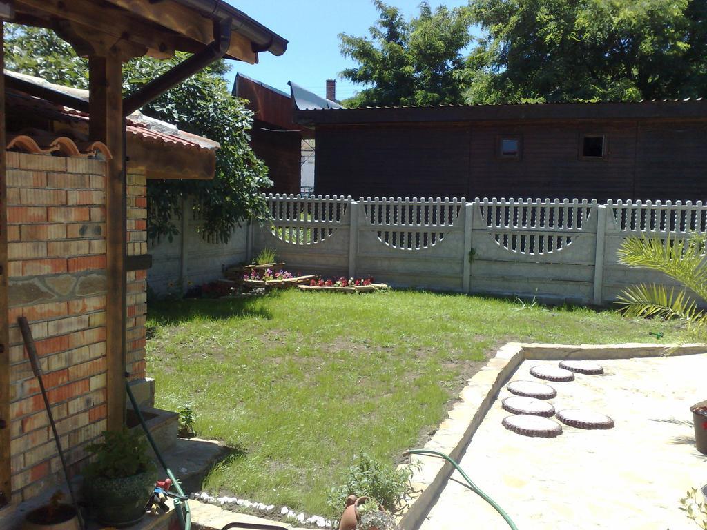 Marianas Guesthouse Obzor Rum bild